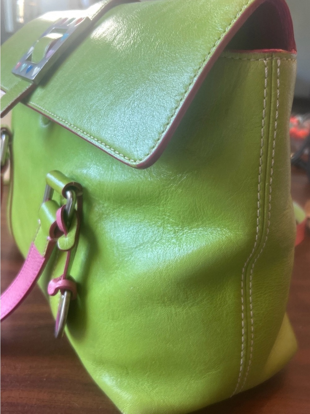 Dooney & Bourke Lime Heart Buckle Green & Pink Trim Shoulder Bag VTG - Picture 9 of 16